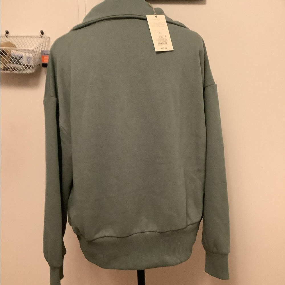 Pullover - Picture 2 of 3